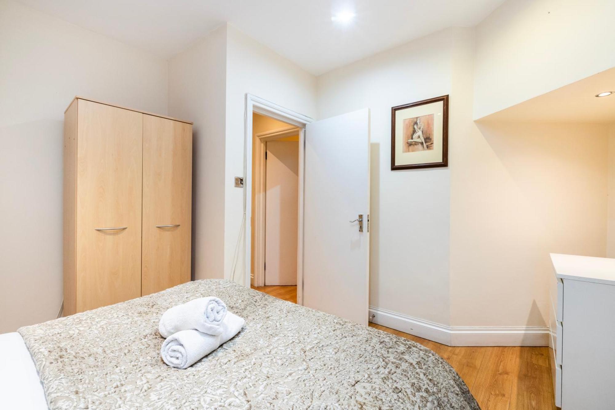 Hyde Park Rooms & Apartments London Bagian luar foto