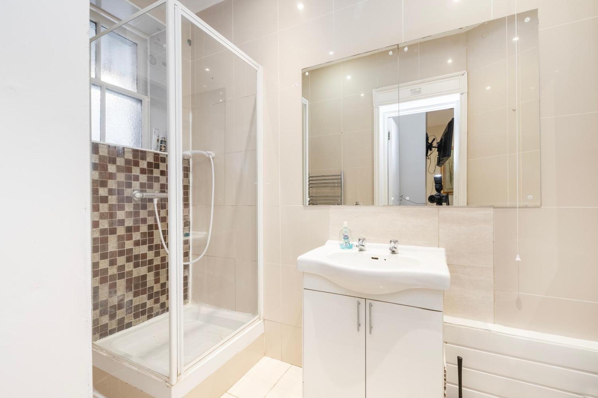 Hyde Park Rooms & Apartments London Bagian luar foto