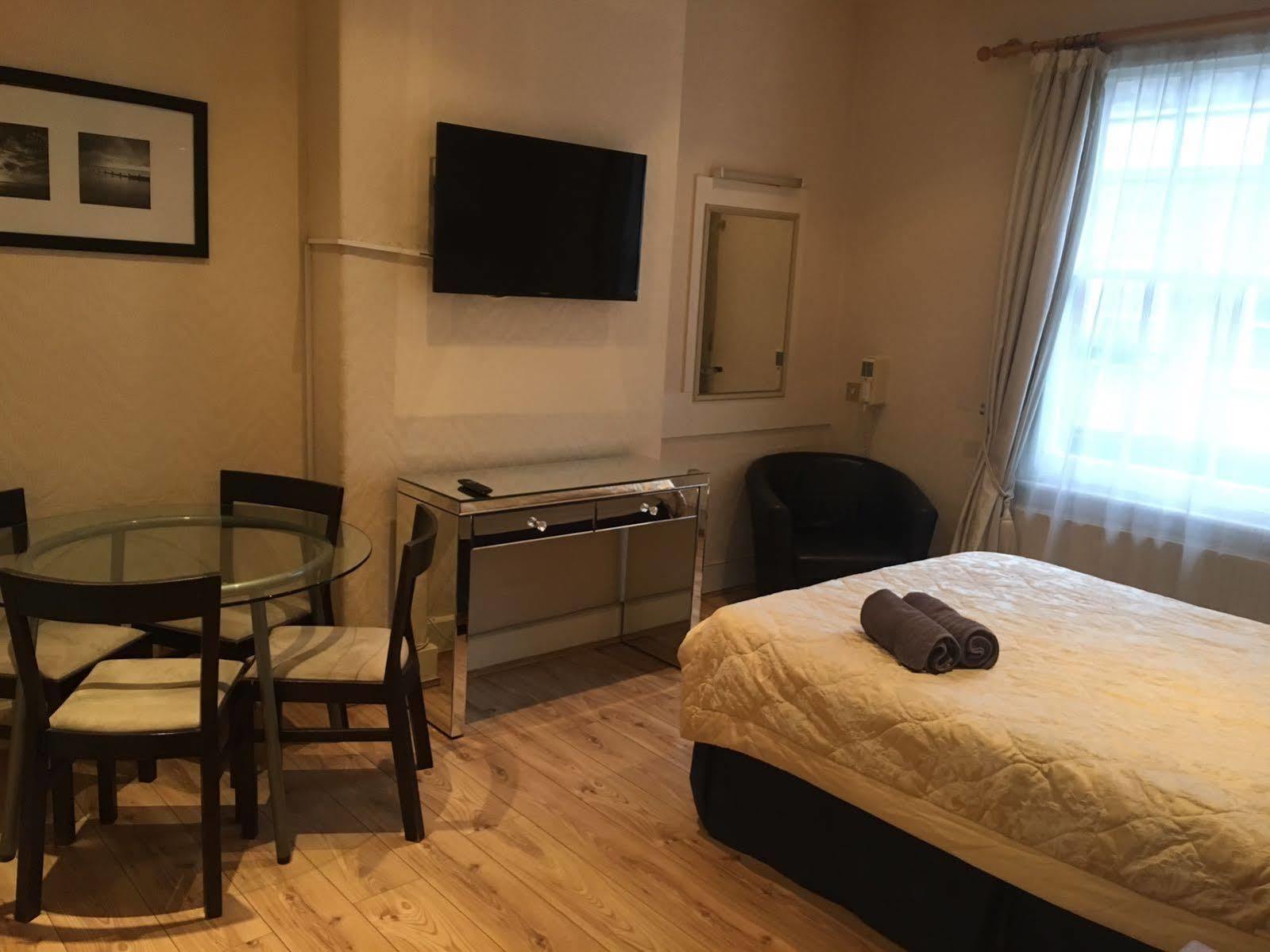 Hyde Park Rooms & Apartments London Bagian luar foto